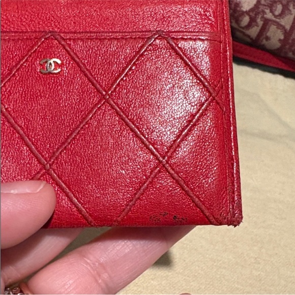 Authentic CHANEL Red Quilted Lambskin Leather Card Holder - Picture 7 of 10